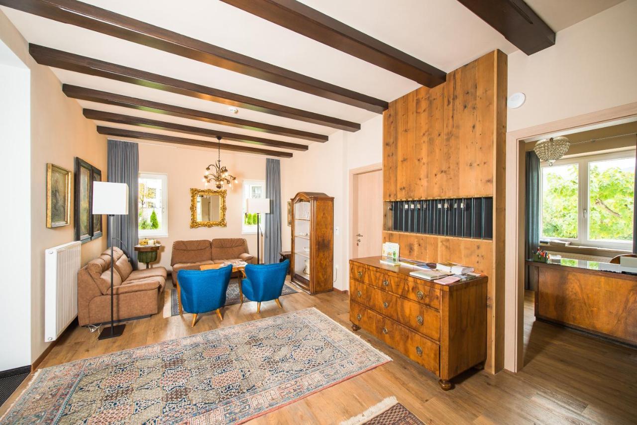 Seeberg Garni Hotel Caldaro Bagian luar foto