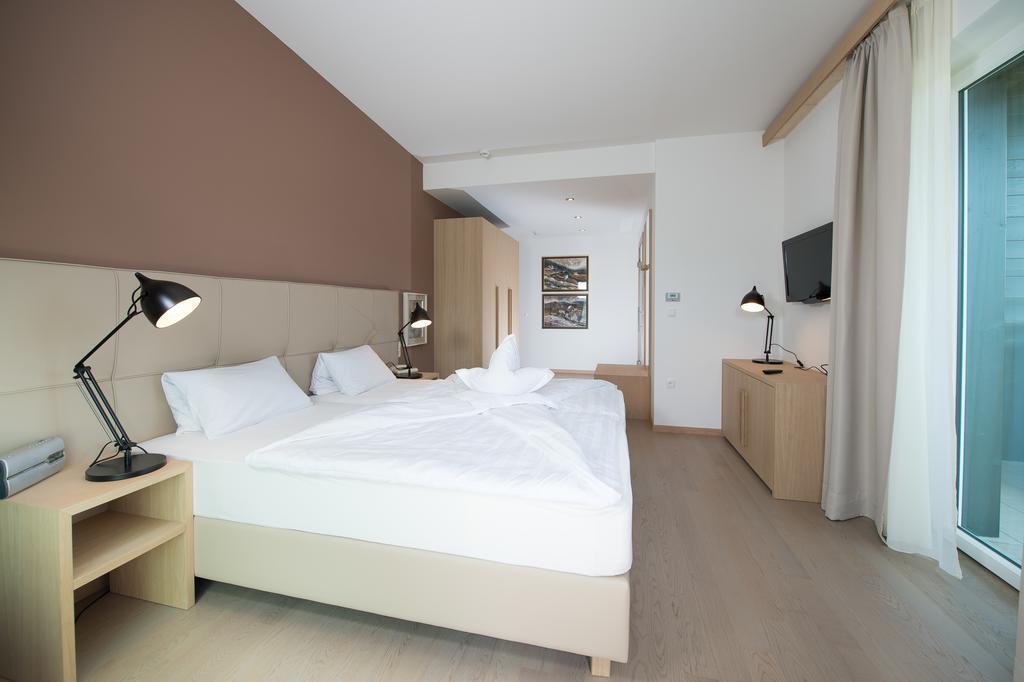 Seeberg Garni Hotel Caldaro Ruang foto