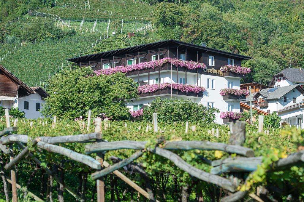 Seeberg Garni Hotel Caldaro Bagian luar foto